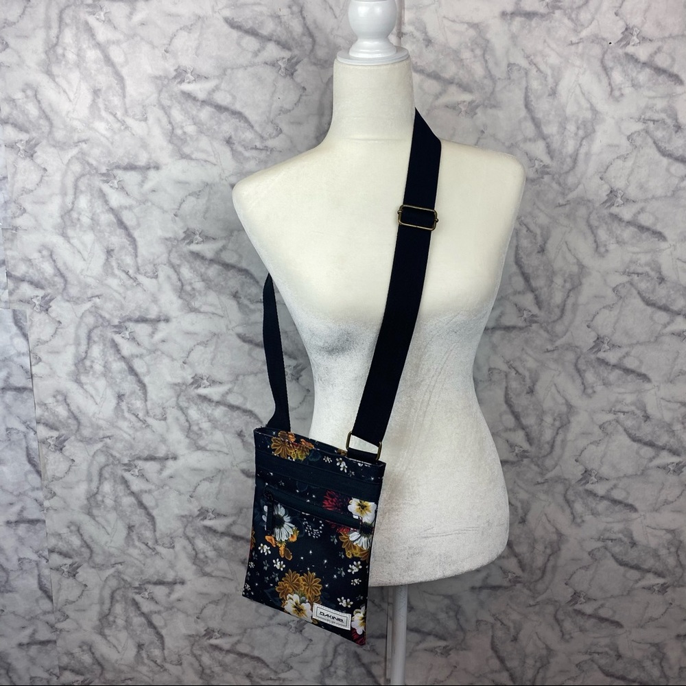 Dakine Floral Crossbody Bag